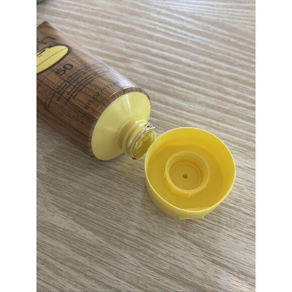 NEW Sun Bum Original Moisturizing Sunscreen Lotion SPF‎ 50 6oz Tanning, Sealed - Picture 3 of 4